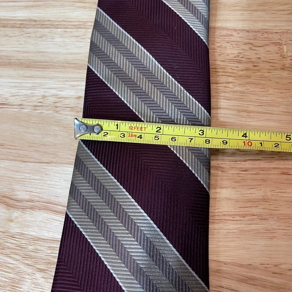 JOS A BANK EXECUTIVE COLLECTION Men's‎ Silk Burgundy Gold Stripe Neck Tie